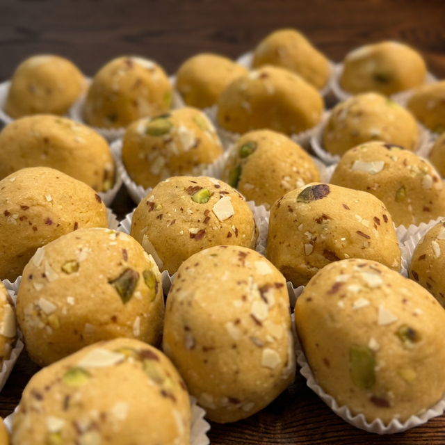 Besan Ladoo.